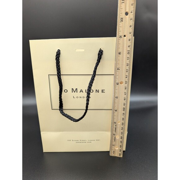 Jo Malone London EMPTY Paper Gift Bag Ivory with Black Handle 7” x 3.5” x 9” EUC - Picture 5 of 7